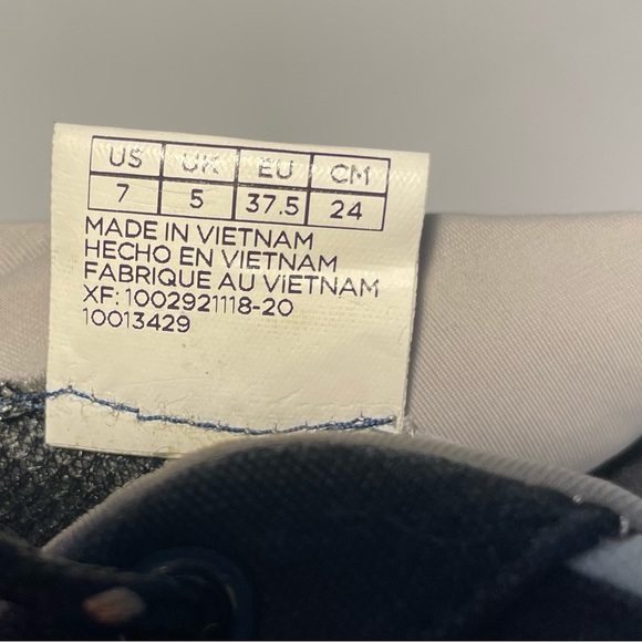 TOMS Tennis Shoes Arroyo Athletic Sneakers Lace‎ Up Navy Blue & Cream Woman Sz 7 - Picture 8 of 8